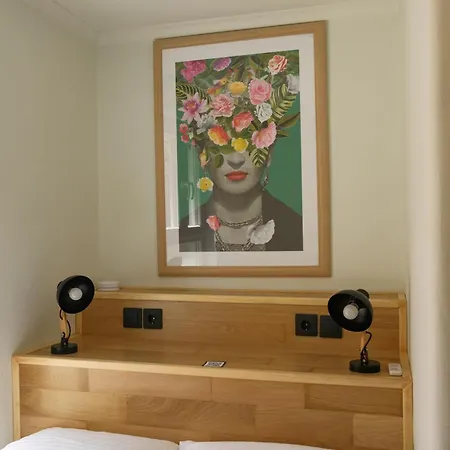 Casa De Fa Apartmán *